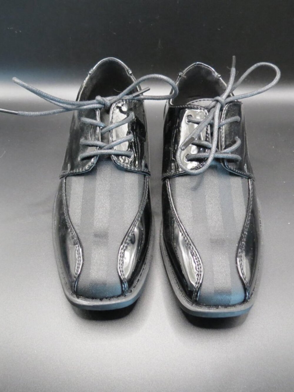 Felipe Stefano Boys Black Oxford Dress Shoes Patent Leather Size 13M
